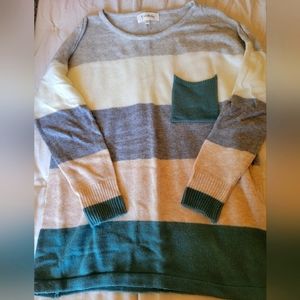 BNWT-Vanilla Bay sweater-M